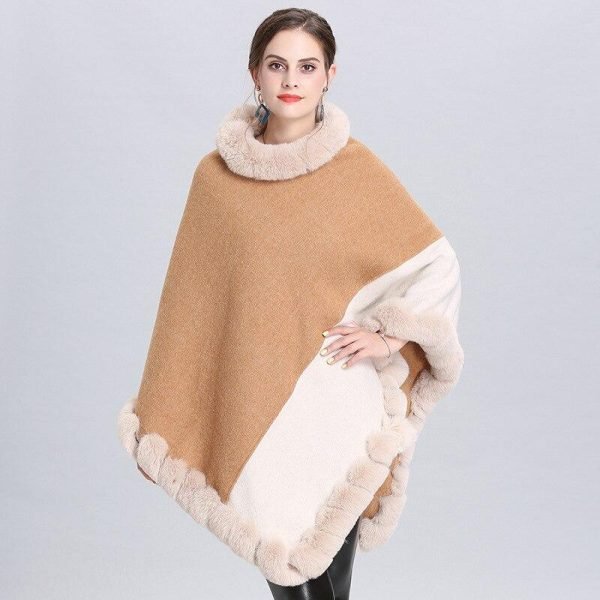 Poncho Marron et Blanc avec Fourrure