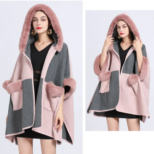 Poncho Capuche Fourrure Gris et Rose