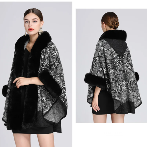 Poncho avec Capuche Fourrure Noire