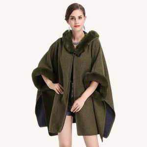 Poncho Vert avec Col en Fourrure